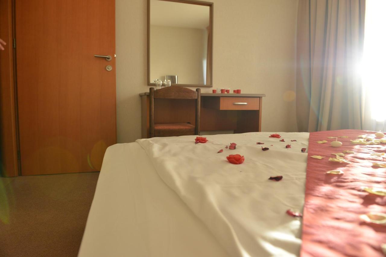סקופיה Hotel Bellevue מראה חיצוני תמונה