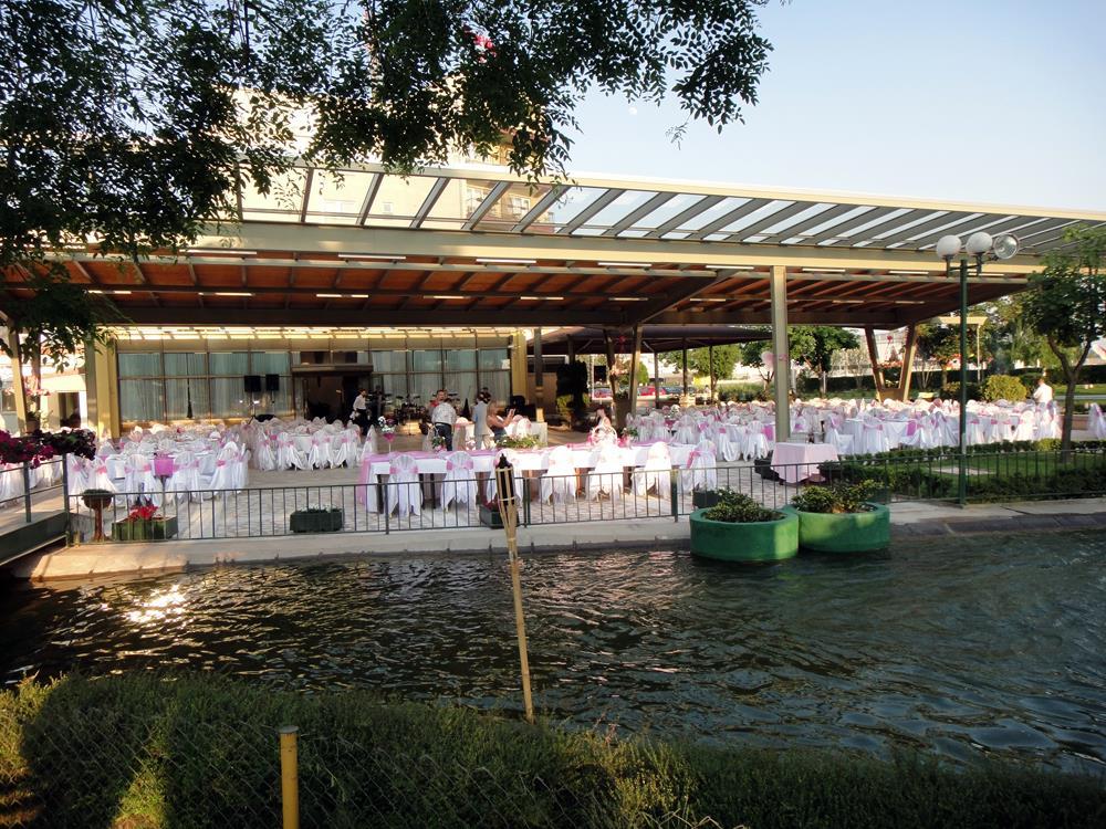סקופיה Hotel Bellevue מסעדה תמונה