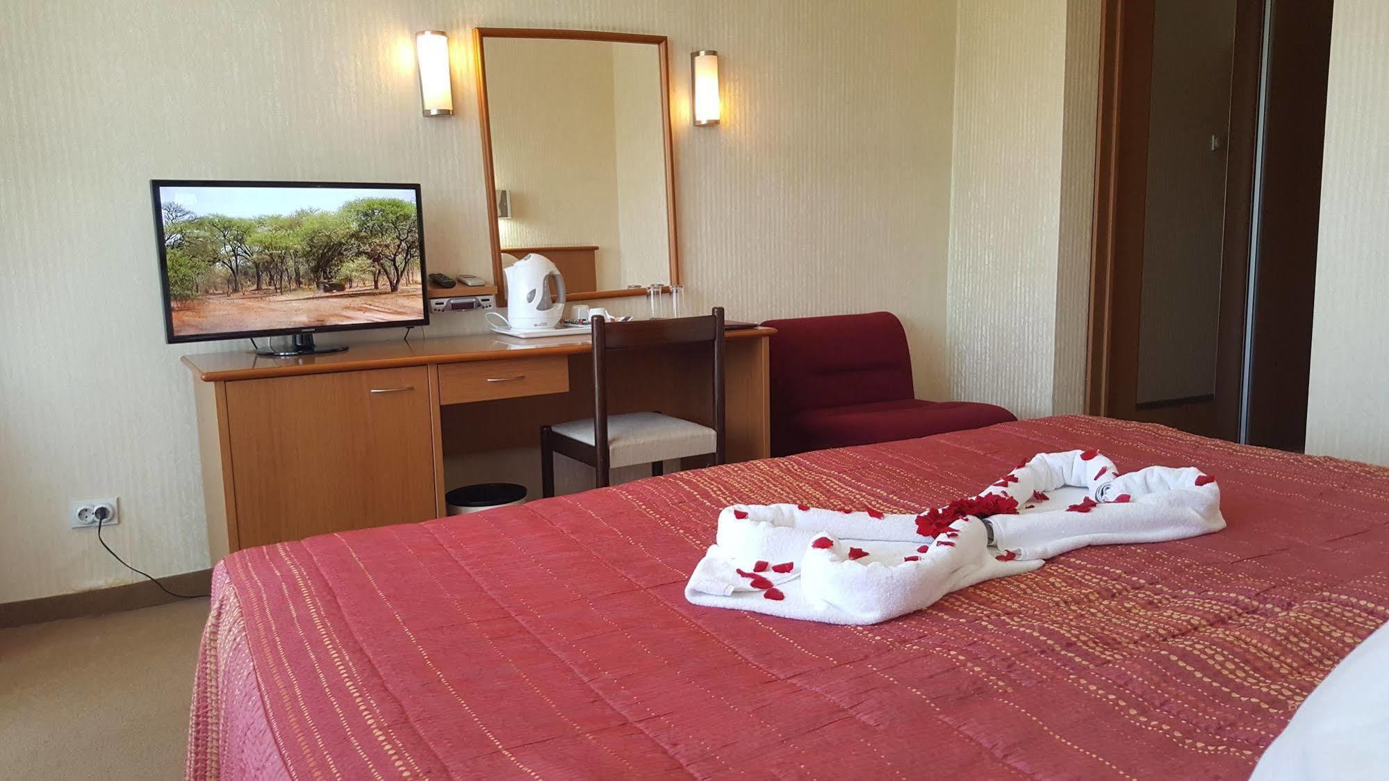 סקופיה Hotel Bellevue מראה חיצוני תמונה