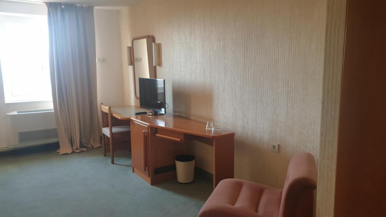 סקופיה Hotel Bellevue מראה חיצוני תמונה
